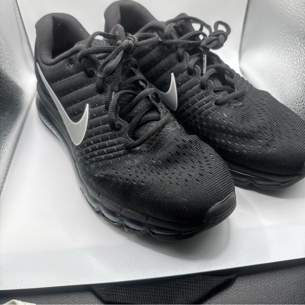 Nike Black‎ and White Sneakers with Air Max Cushioning